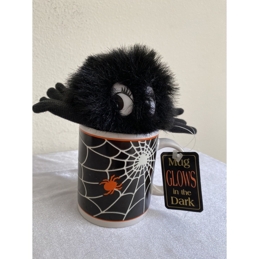 VTG 1992 J.I.I. Spider Web Cup Glow In Dark Halloween Mug W/ Spider Toy NEW W/T
